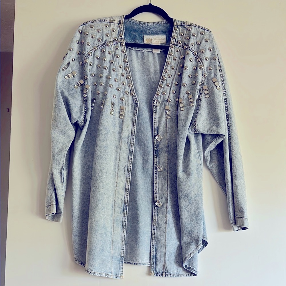 Blue Jean Jacket with Classic Design